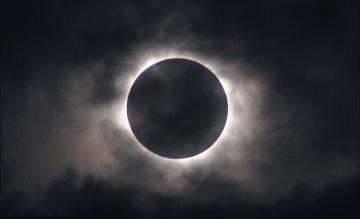 Жители Земли увидят самое продолжительное лунное затмение за 10 лет