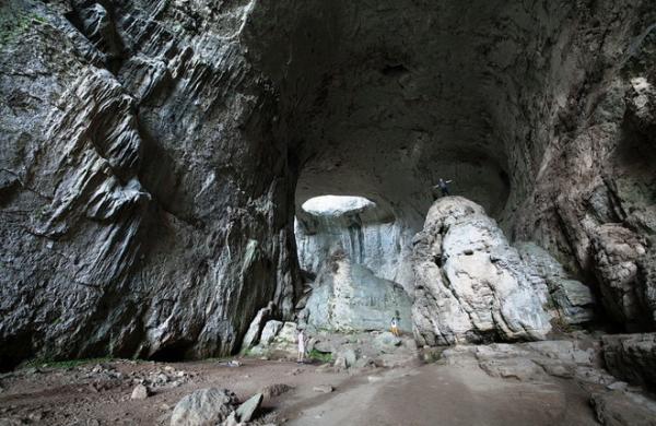 Глаза Бога: уникальная пещера в Болгарии (ФОТО)