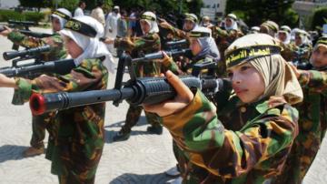 «Исламское Государство» распространяет ролик о жестокости детей-боевиков