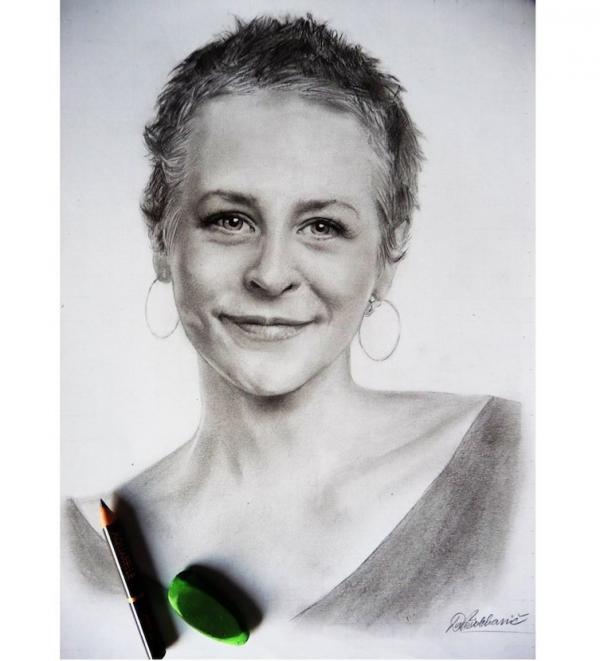 Фотореалистичные портреты нарисованные карандашом (ФОТО)