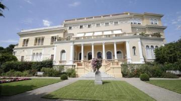 Мечта олигарха: во Франции продают самый дорогой дом в мире