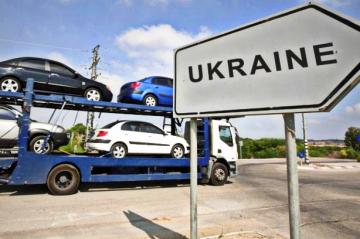 Украинцы в августе купили 5,6 тысяч автомобилей