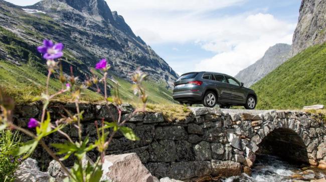 Skoda официально представила кроссовер Kodiaq (ФОТО)