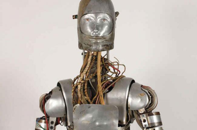 NASA планирует продать манекен для испытания лунных скафандров (ФОТО)