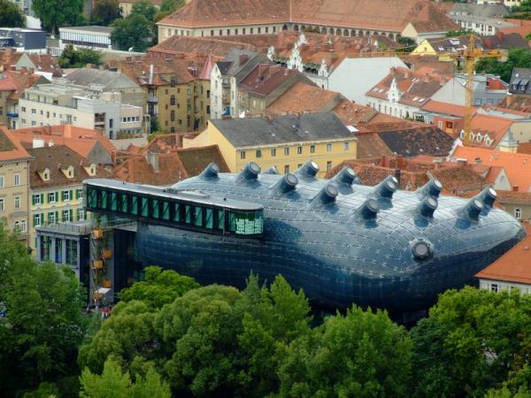 10 самых необычных архитектурных сооружений планеты (ФОТО)