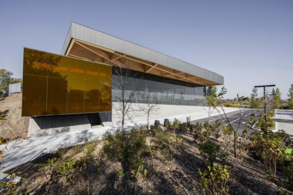 Футбол в каменоломне: необычный стадион в канадском Монреале (ФОТО)