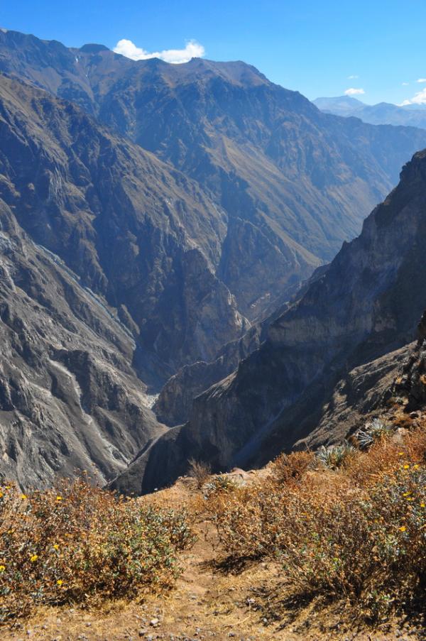 Захватывающая дух красота природы: самый глубокий каньон в мире (ФОТО)