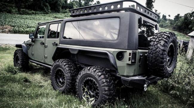 Китайцы представили шестиколесный Jeep Wrangler (ФОТО)