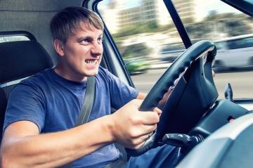 Ученые определили, какие водители чаще попадают в ДТП