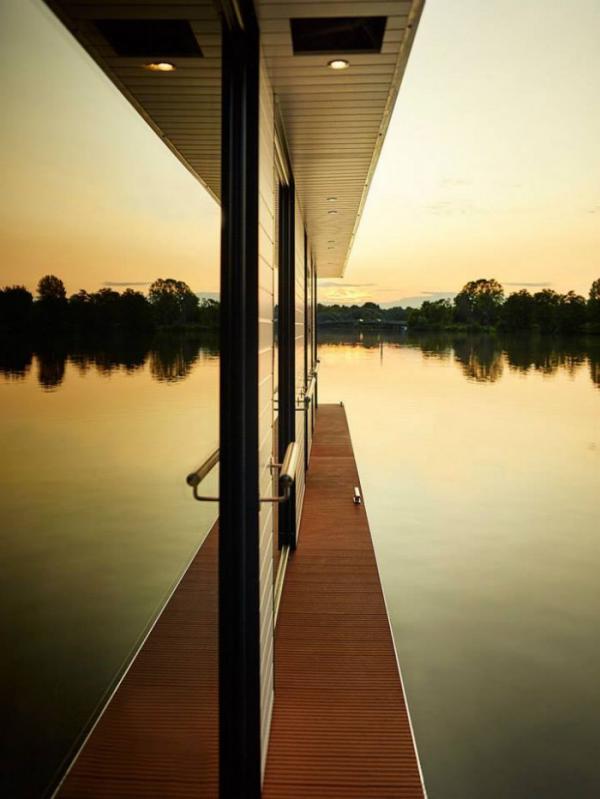 Плавающий пентхаус - идеальное место для вечеринки или романтического ужина (ФОТО)