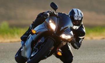Yamaha готовится к премьере нового спортбайка