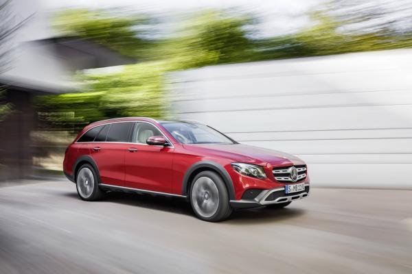 Компания Mercedes-Benz подготовила сюрприз для автосалона в Париже (ФОТО)