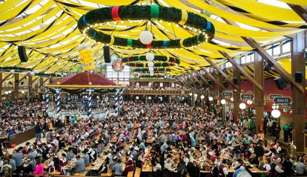 Как проходит крупнейший в мире фестиваль пива Октоберфест-2016 (ФОТО)