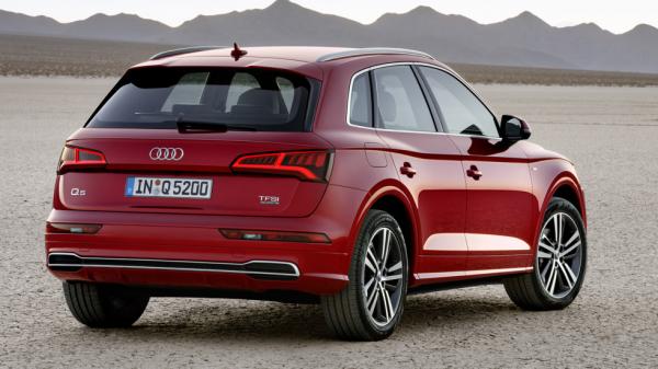 Audi представила второе поколение кроссовера Q5 (ФОТО)