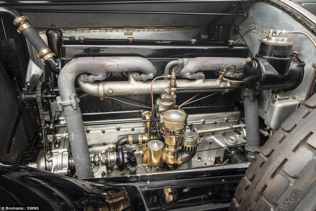 Rolls-Royce 1926 года выпуска: Маленький дворец на колесах (ФОТО)