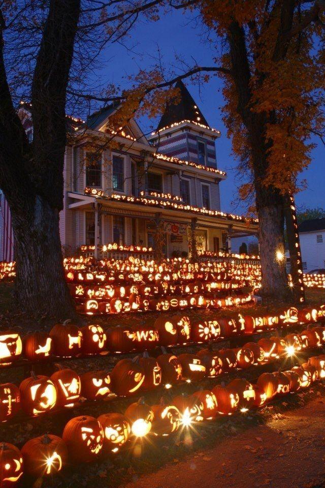 15 самых «ужасных» домов, украшенных к Хэллоуину (ФОТО)