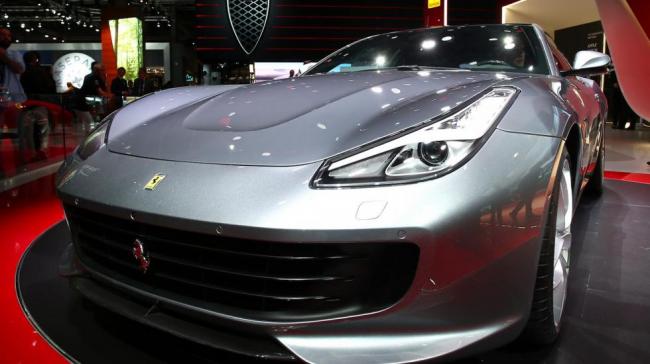 Ferrari презентовала 610-сильную GTC4Lusso T (ФОТО)