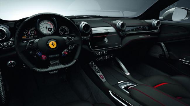 Ferrari презентовала 610-сильную GTC4Lusso T (ФОТО)