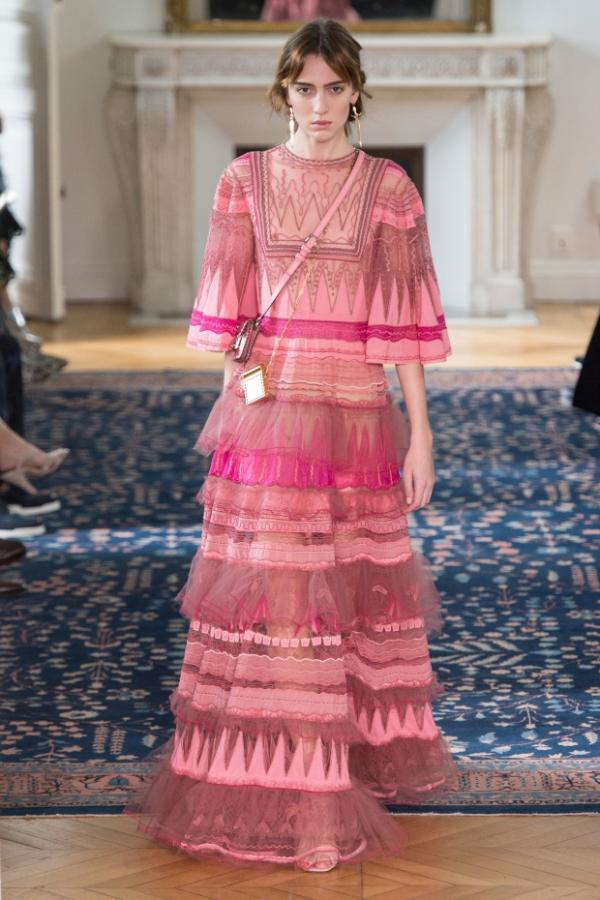 Цвет в тренде: новая коллекция от Valentino (ФОТО)