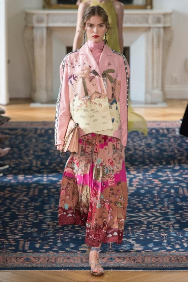 Цвет в тренде: новая коллекция от Valentino (ФОТО)