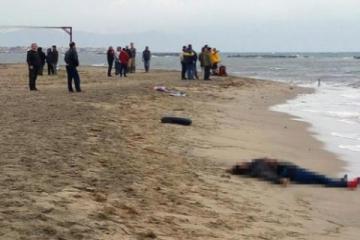 На побережье Италии обнаружены тела мигрантов из Ливии
