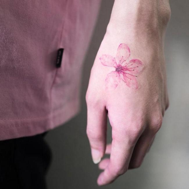 Подборка утонченных минималистичных татуировок (ФОТО)