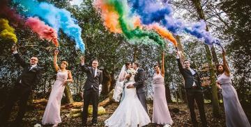 Красочный дым: прекрасная идея свадебной фотосессии (ФОТО)