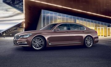 Концерн BMW представил спецверсию 7 Series
