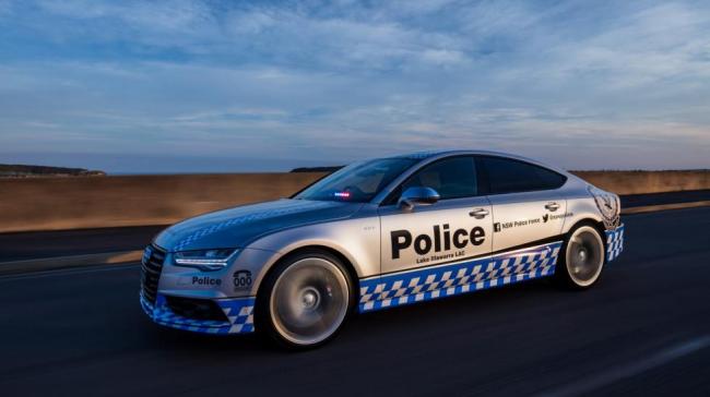 Австралийские полицейские получили на службу Audi S7 (ФОТО)