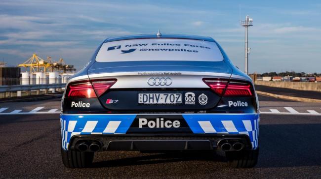 Австралийские полицейские получили на службу Audi S7 (ФОТО)