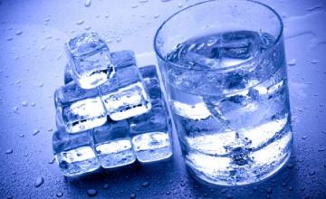 Похудеть поможет обычная питьевая вода