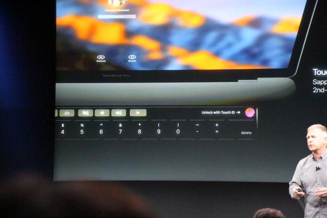Apple официально представила новые MacBook с двумя дисплеями (ФОТО)