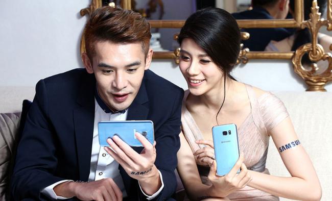 Samsung официально представила Galaxy S7 edge в новом цвете (ФОТО)