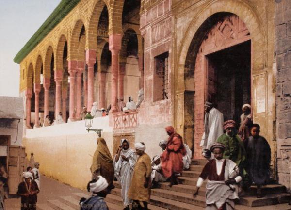 Столетняя история: необычные снимки живописных городов (ФОТО)