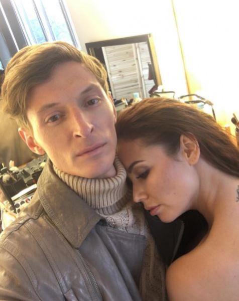 Павел Воля опубликовал интимное фото с женой (ФОТО)