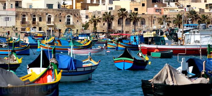 Мир ярких красок. Маленький рыбацкий городок на Мальте (ФОТО)