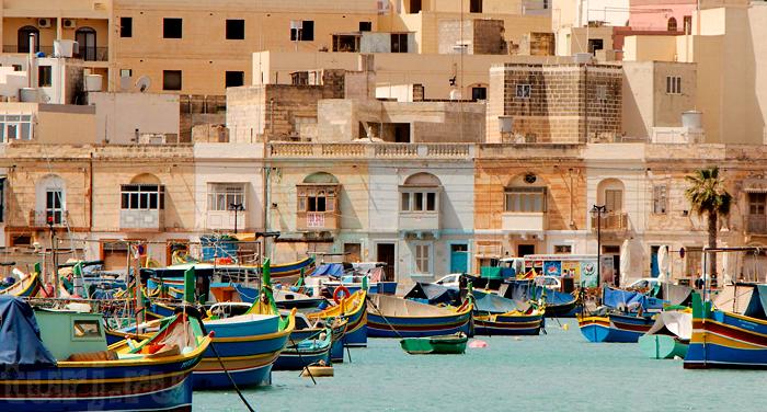 Мир ярких красок. Маленький рыбацкий городок на Мальте (ФОТО)