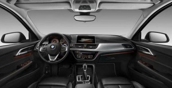 Допремьерный показ: компания BMW опубликовала снимки нового седана (ФОТО)