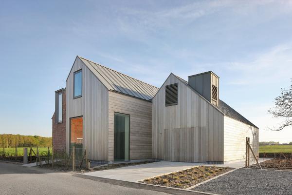 Жилище для большой семьи: дом “три в одном” в Бельгии (ФОТО)