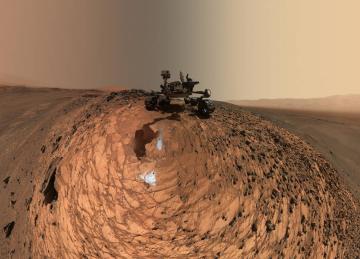 На Марсе обнаружили небольшой металлический шар (ФОТО)