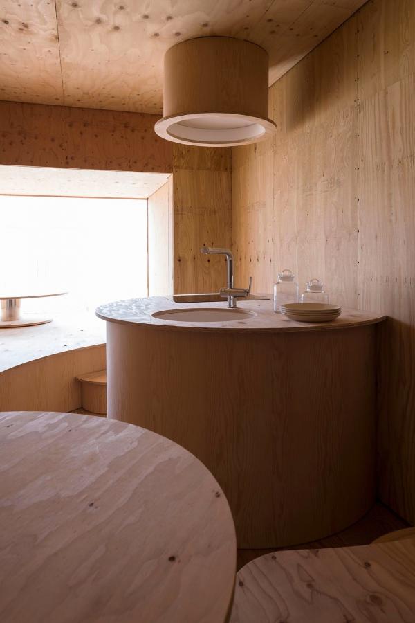 Замысловатые пространства дома в Токио (ФОТО)