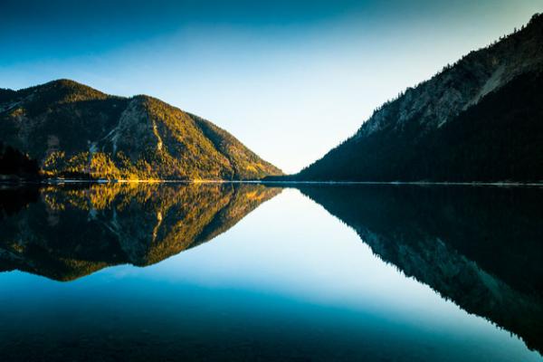 Горное зазеркалье: потрясающий проект фотографа из Польши (ФОТО)
