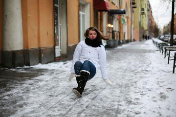 Зимняя обувь опасна для здоровья, – ученые (ВИДЕО)