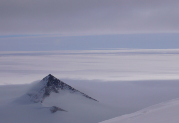 Ученые предположили, о чем молчат древние пирамиды в Антарктиде