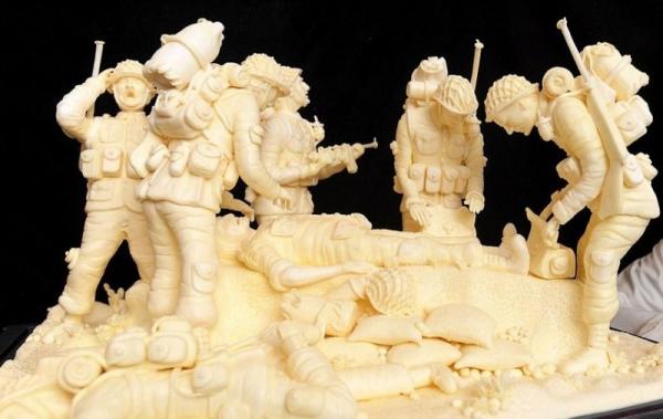 Поражающие воображение скульптуры из сливочного масла (ФОТО)