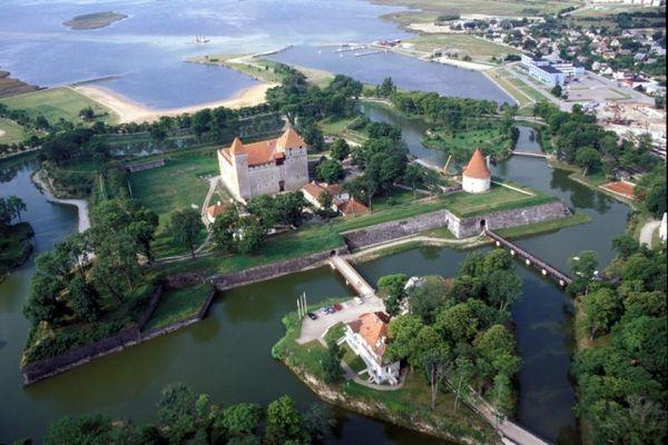Уютная Европа: в этих городах хочется отдохнуть (ФОТО) Уютная Европа: в этих городах хочется отдохнуть (ФОТО)