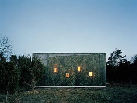Пример скромности и простоты: можжевеловый дом в Швеции (ФОТО)