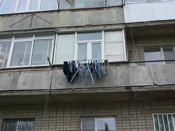  15 балконных «шедевров», которые заставят вас задуматься (ФОТО)