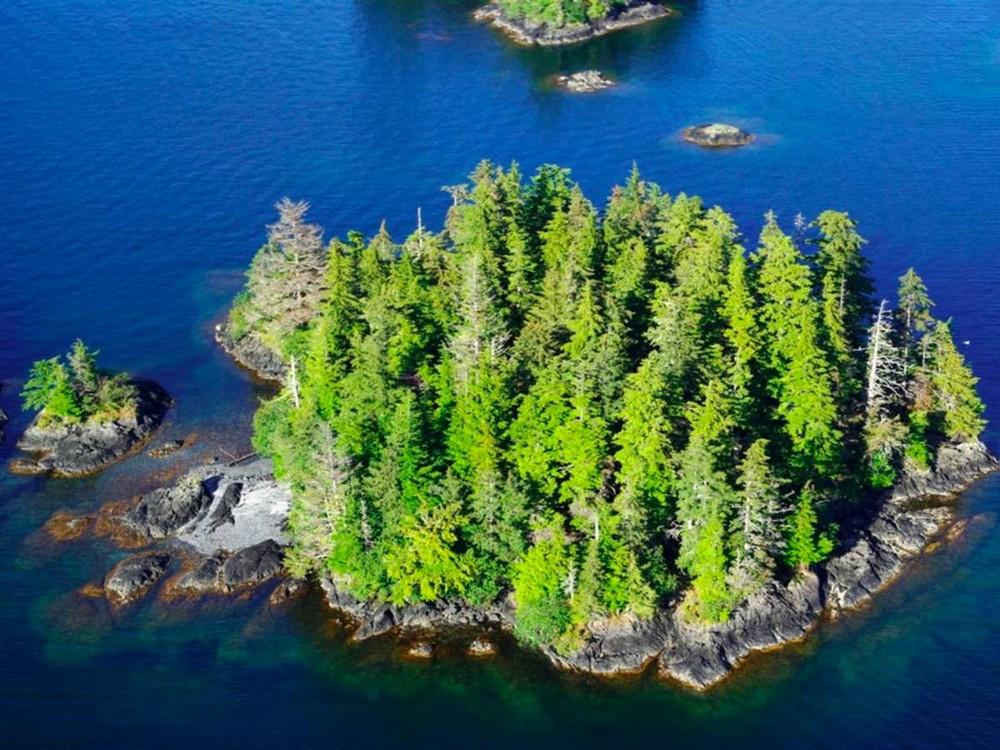 12 уединенных островов, которые можно купить прямо сейчас (ФОТО)
