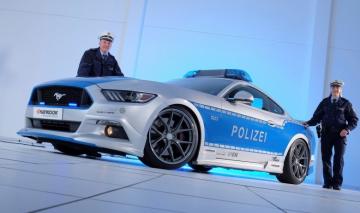 Автопарк немецких патрульных пополнился «заряженным» Ford Mustang (ФОТО)